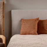 ДЕКОРАТИВНА ВЪЗГЛАВНИЦА LOOP